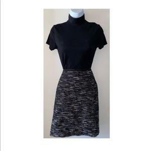 Skirt w/ Pockets in Front